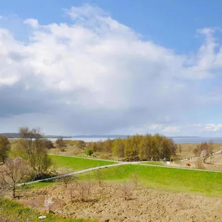 Apartment Apartment, *